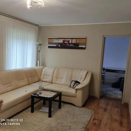 Chez Natalie Et Serge لانيون